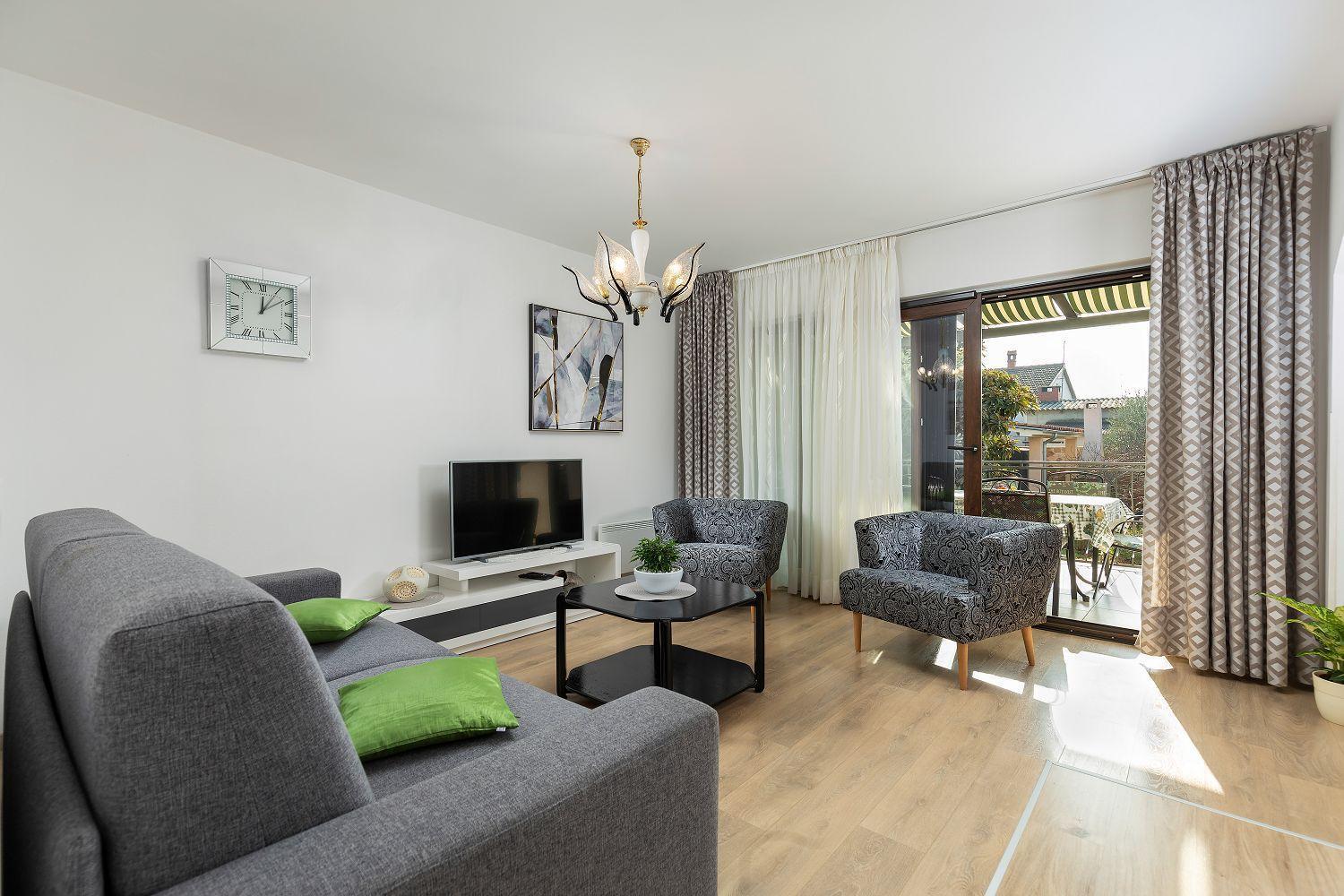 Neu Renovierte Ferienwohnung Mit Klima, Wlan, Terrasse Und Grill Pula Exterior foto