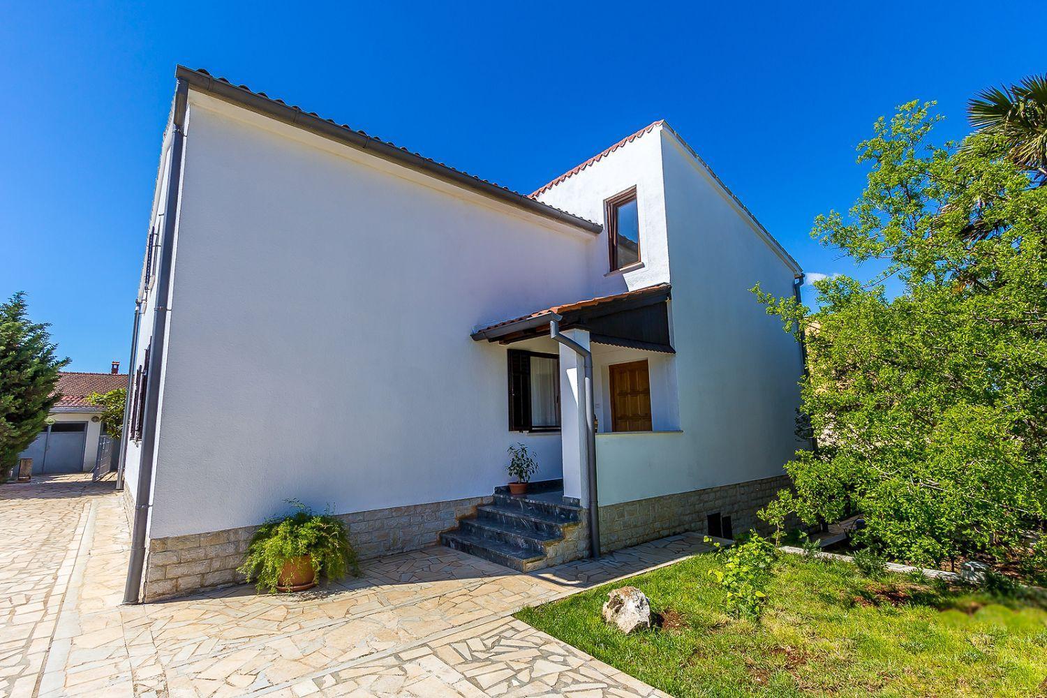 Neu Renovierte Ferienwohnung Mit Klima, Wlan, Terrasse Und Grill Pula Exterior foto