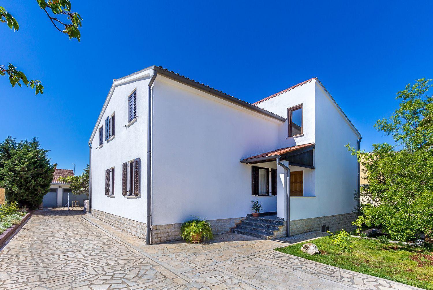 Neu Renovierte Ferienwohnung Mit Klima, Wlan, Terrasse Und Grill Pula Exterior foto